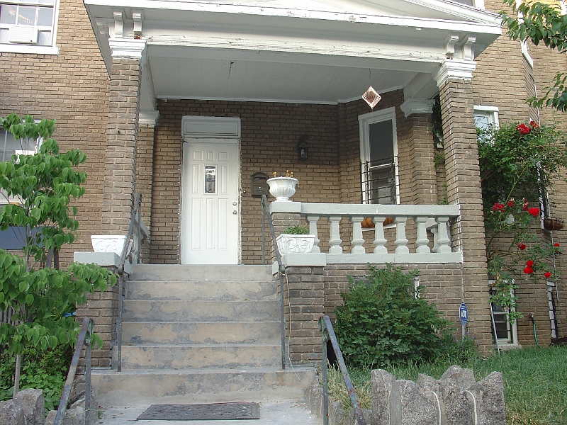 Front Porch 05.jpg